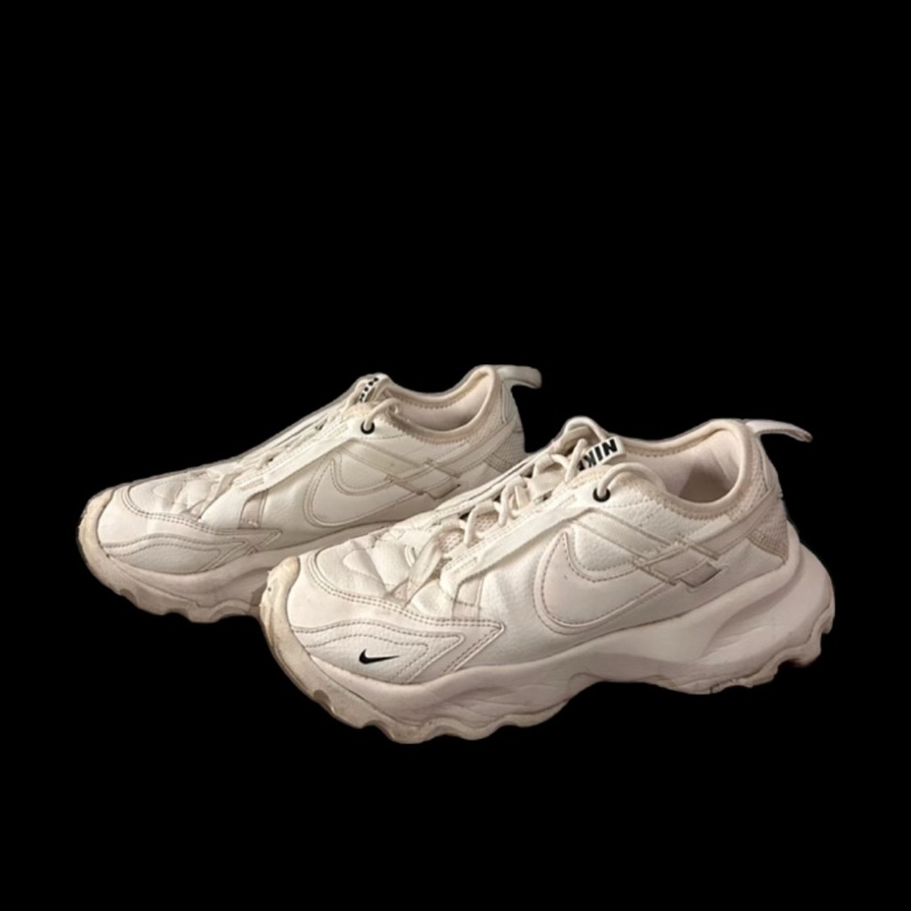Nike White Sneakers TC 7900